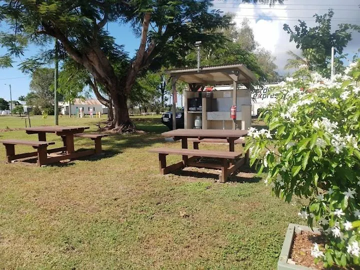 Carmila Caravan Park & Cabins Motel