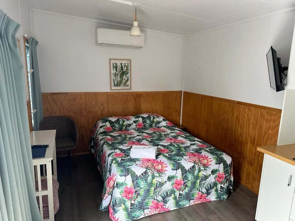 Carmila Caravan Park & Cabins 0*,  Australia